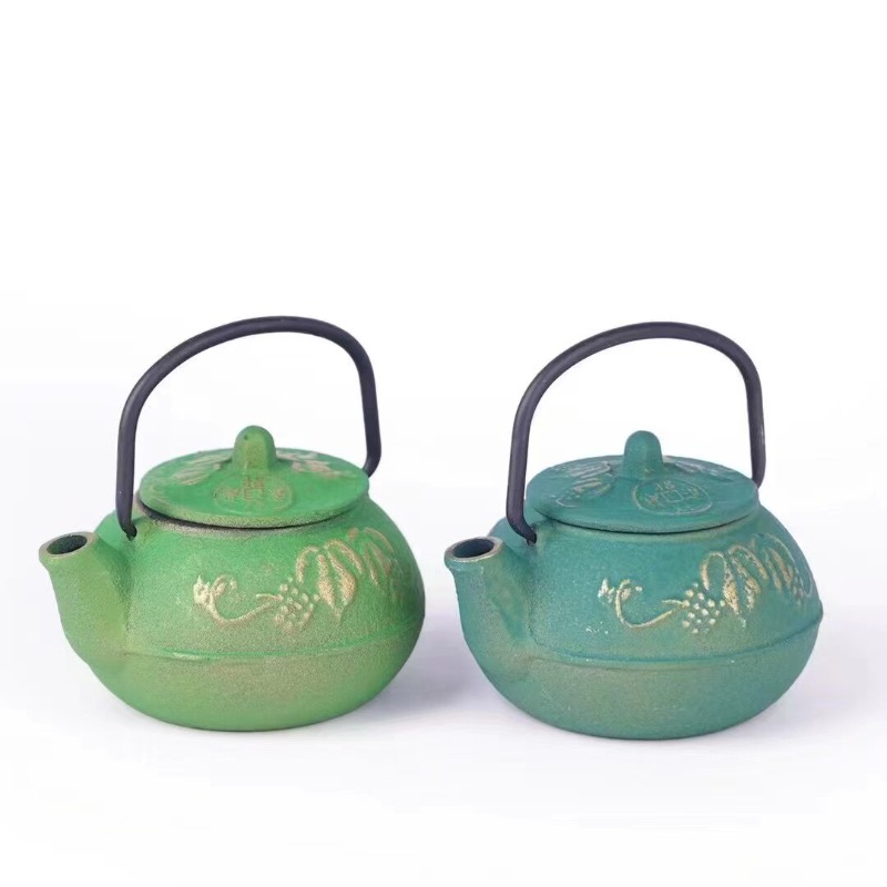 إبريق شاي من الحديد الزهر بتصم - مراجعة Cast Iron Teapot وسعره