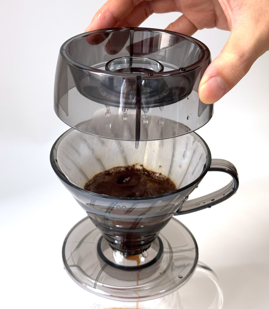 فلتر القهوة بالتنقيط دش V02 من - مراجعة Coffee Dripper V60 وسعره
